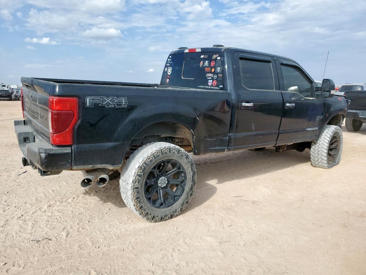 2022 Ford F250 Super Duty - Image 3