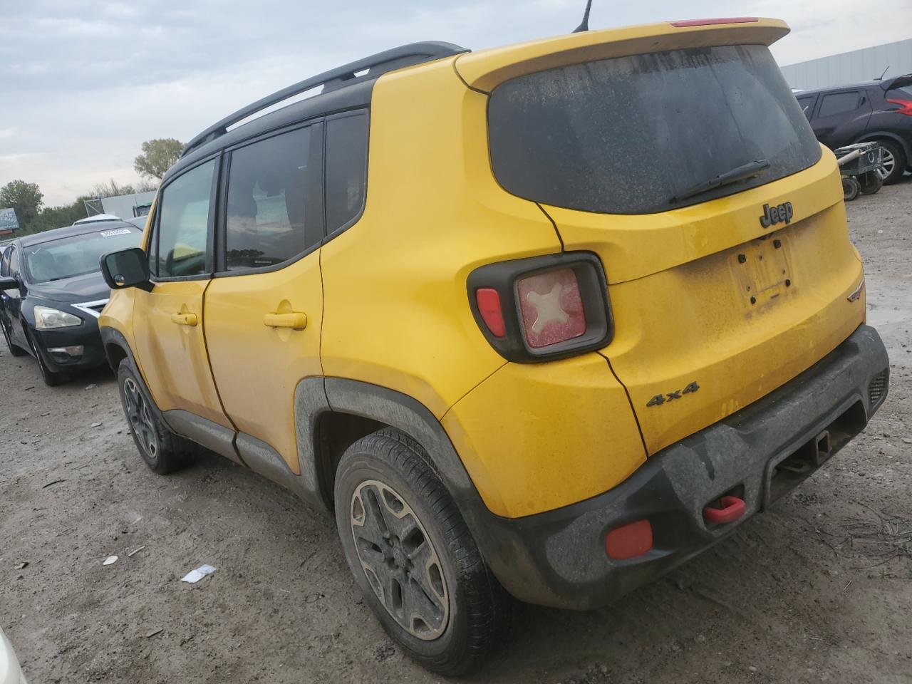 2017 Jeep Renegade Trailhawk - Image 2
