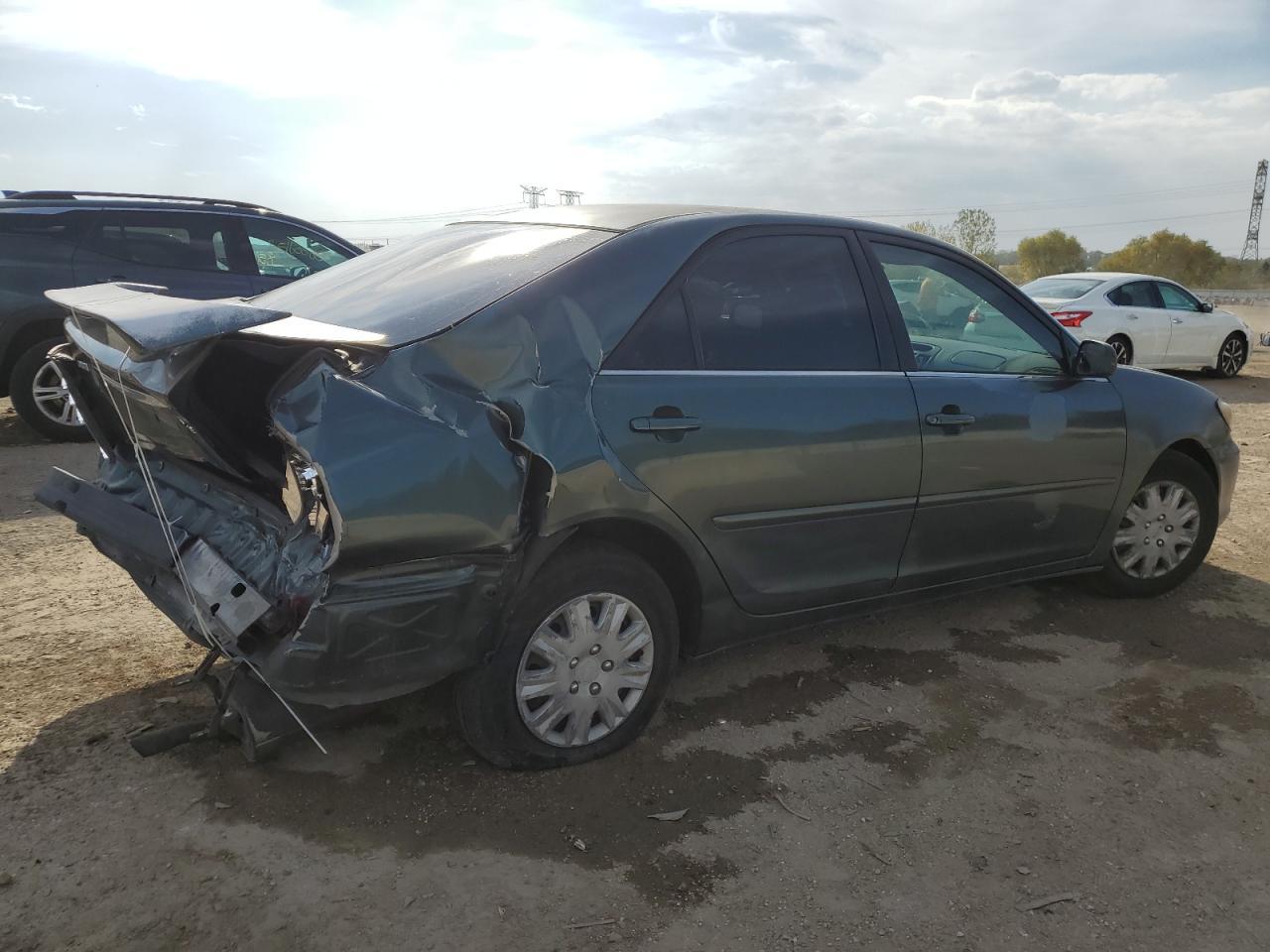 2004 Toyota Camry Le - Image 3