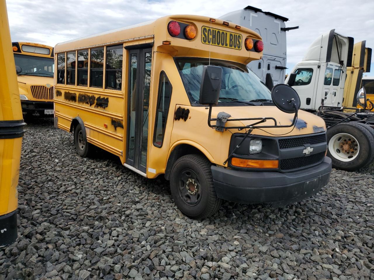 2009 Starcraft Express G3 - School Bus - Image 4