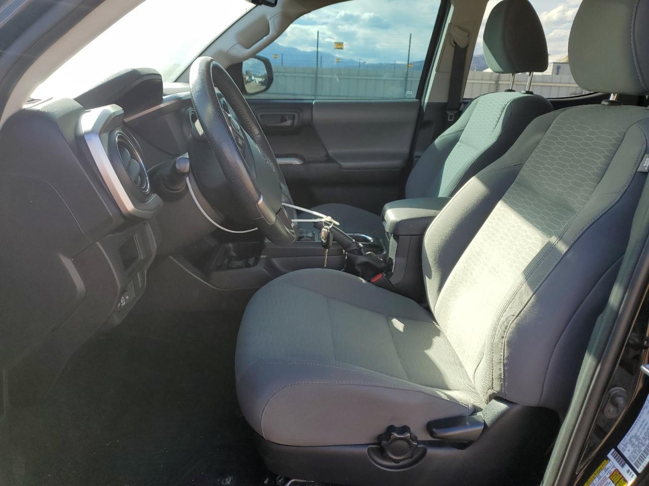 2017 Toyota Tacoma Double Cab - Фото 7