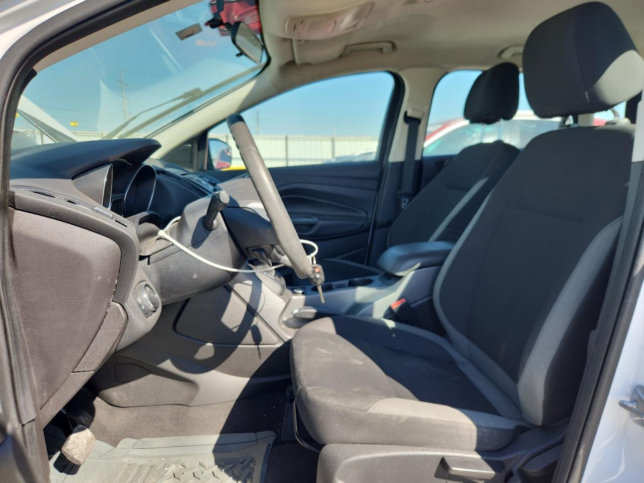 2014 Ford Escape S - Фото 7