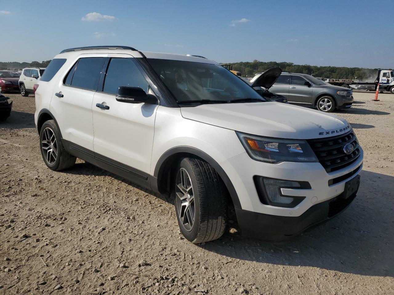 2016 Ford Explorer Sport - Фото 4