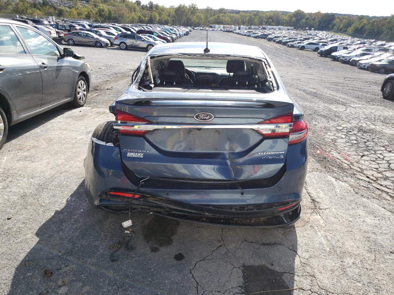 2018 Ford Fusion Titanium/Platinum Hev - Фото 6