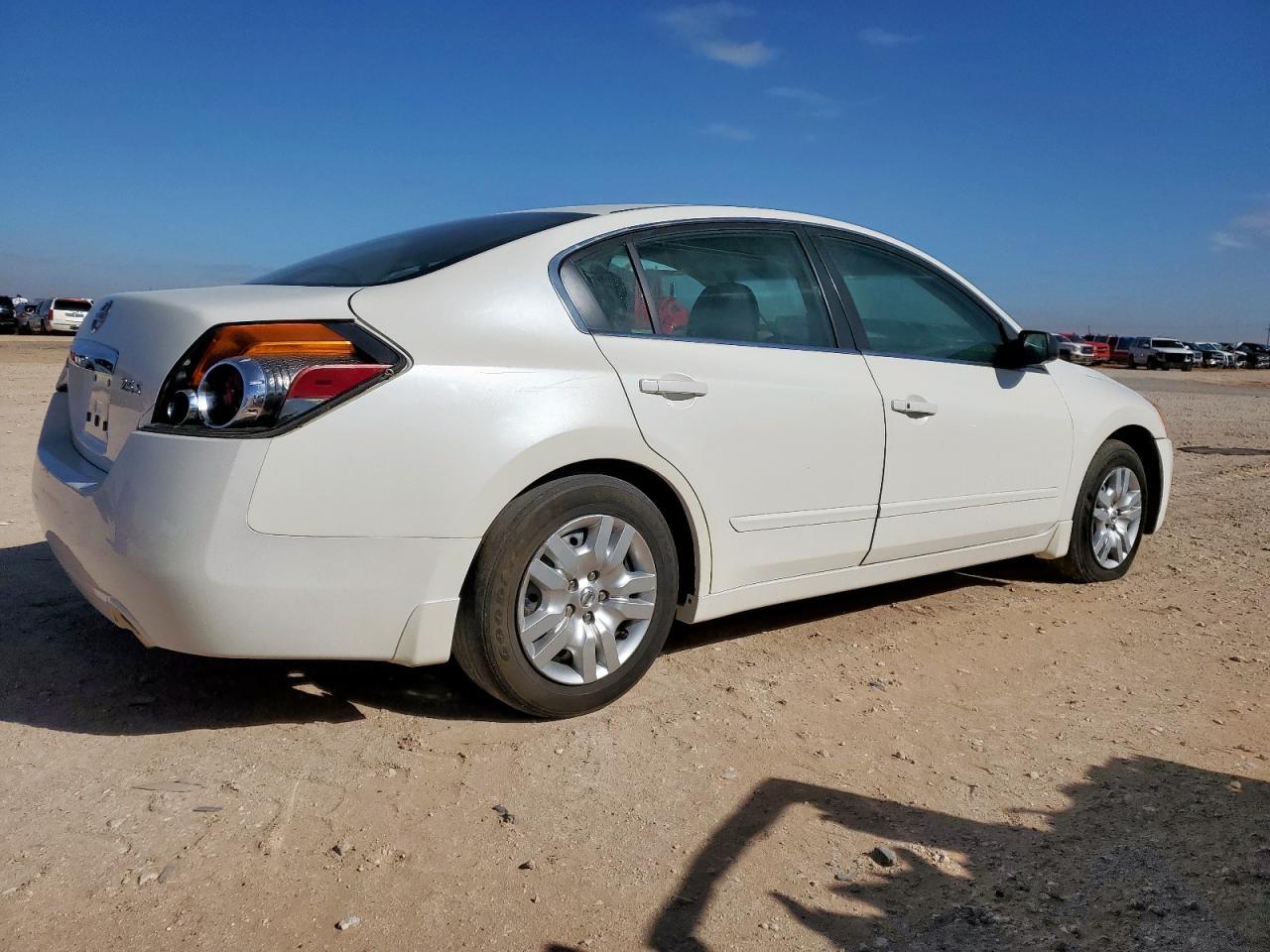 2012 Nissan Altima Base - Image 3