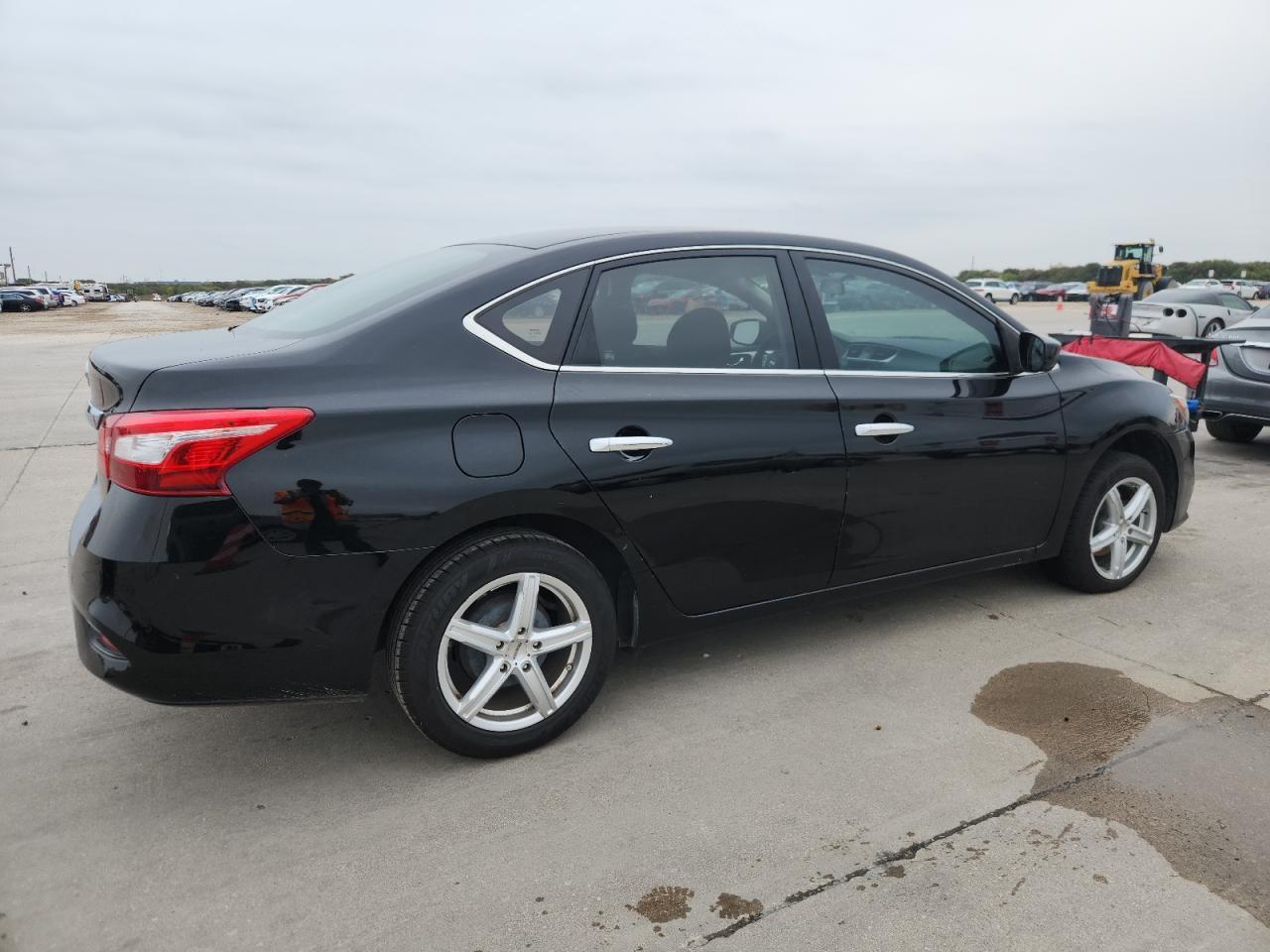 2017 Nissan Sentra S - Фото 3