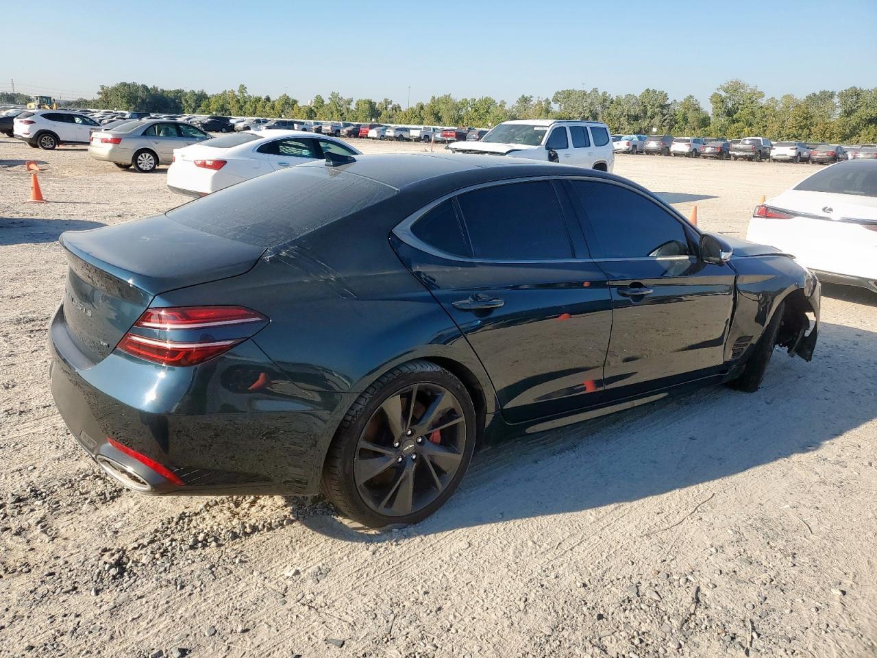 2023 Genesis G70 Base - Фото 3