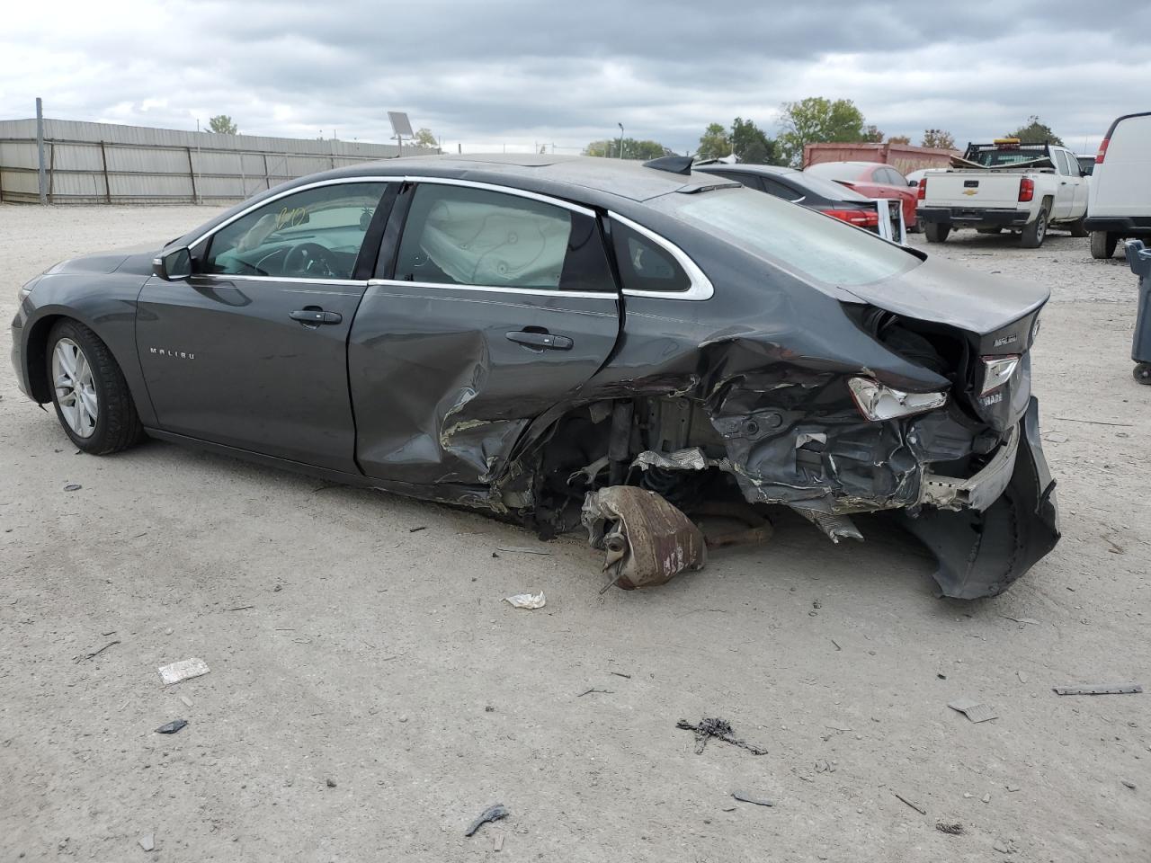 2016 Chevrolet Malibu Lt - Image 2