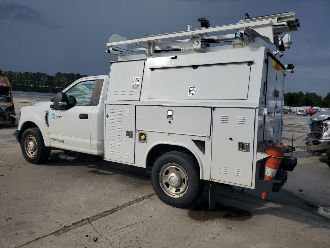 2019 Ford F350 Super Duty - Image 2