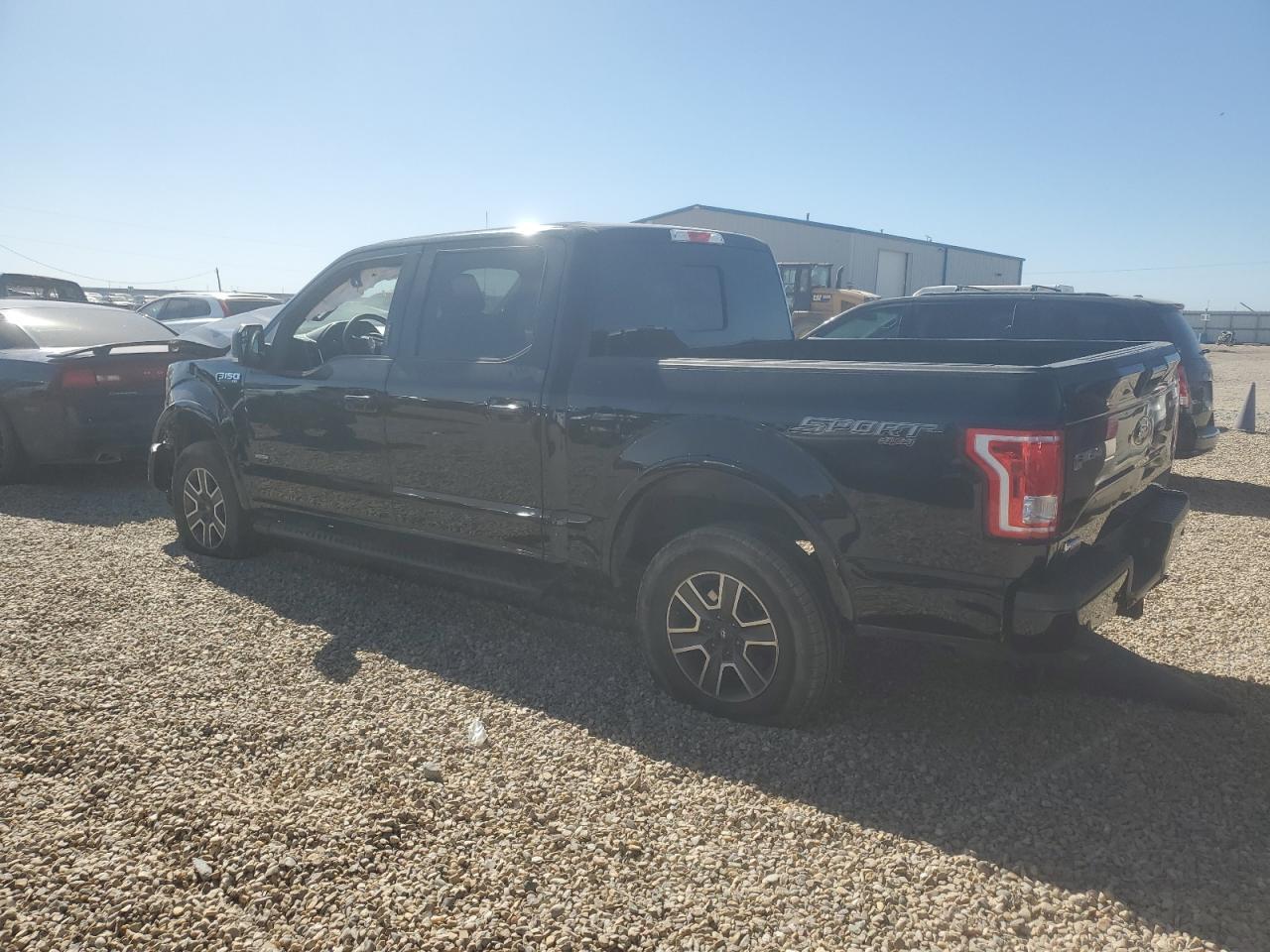 2016 Ford F150 Supercrew - Фото 2