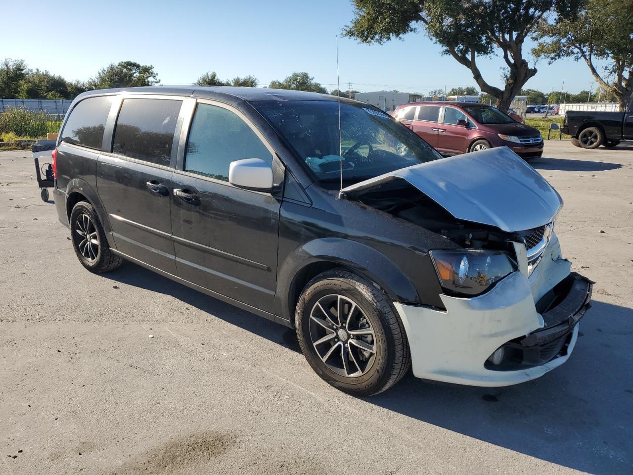 2017 Dodge Grand Caravan Gt - Фото 4
