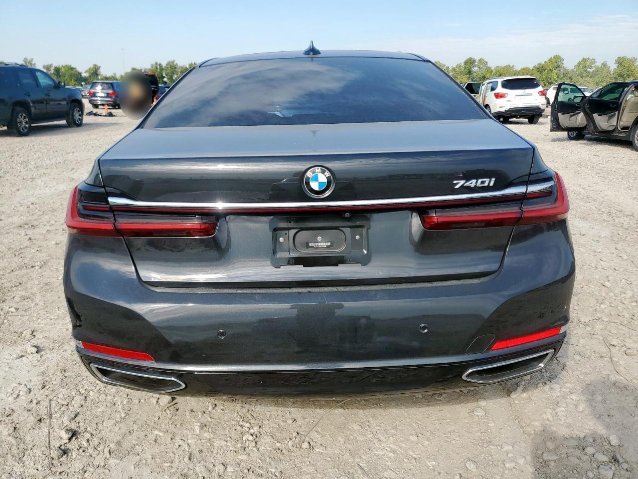 2021 BMW 740 I - Фото 6