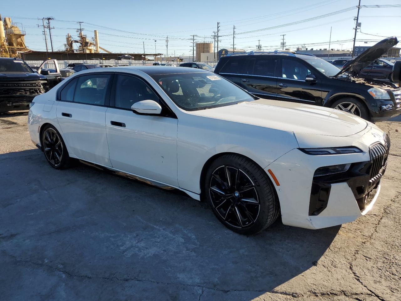 2023 BMW 760 Xi - Image 4