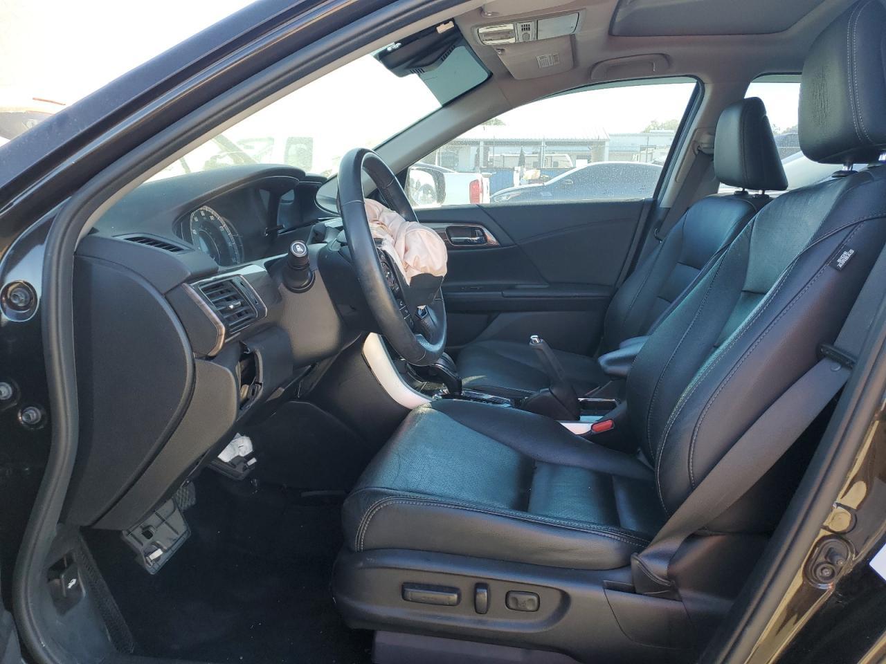 2017 Honda Accord Touring - Фото 7