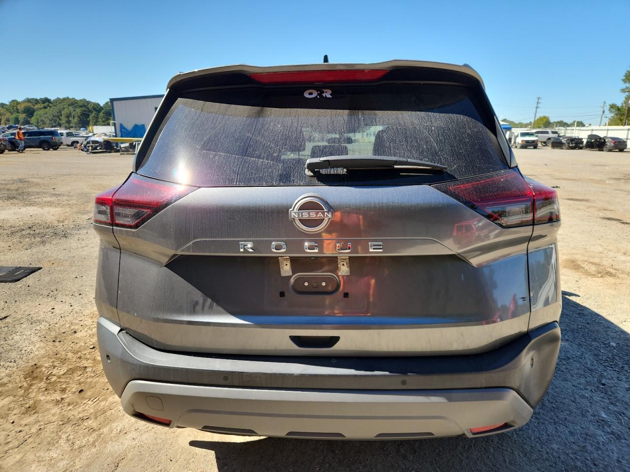 2023 Nissan Rogue S - Image 6