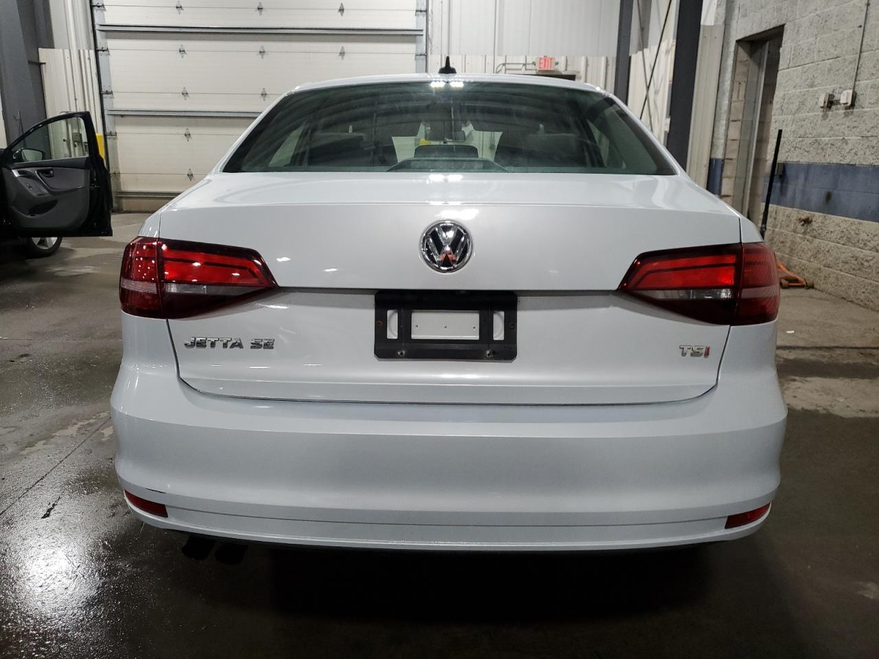 2017 Volkswagen Jetta Se - Фото 6