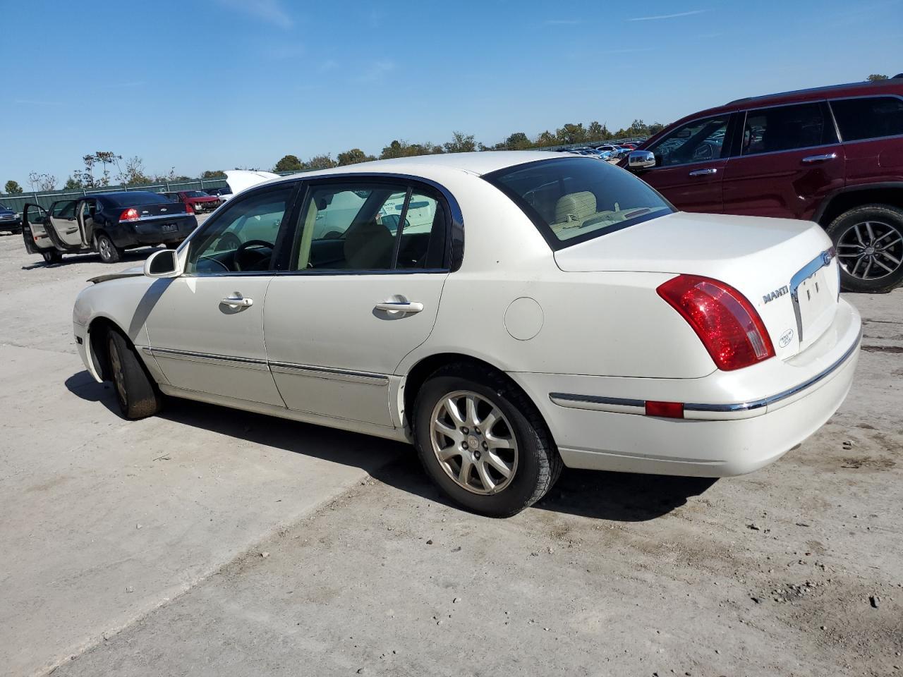 2007 Kia Amanti - Image 2