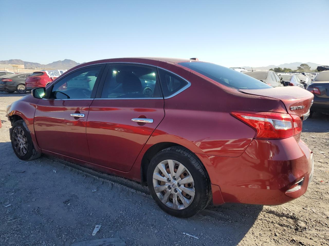 2017 Nissan Sentra - Фото 2