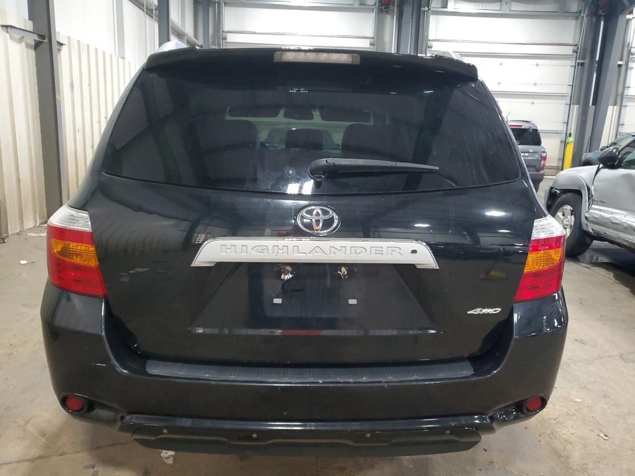 2010 Toyota Highlander Limited - Image 6