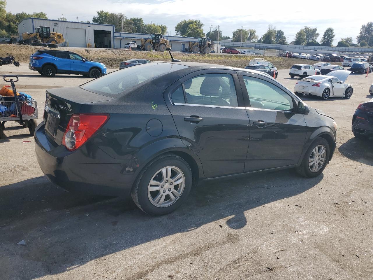 2013 Chevrolet Sonic Lt - Фото 3