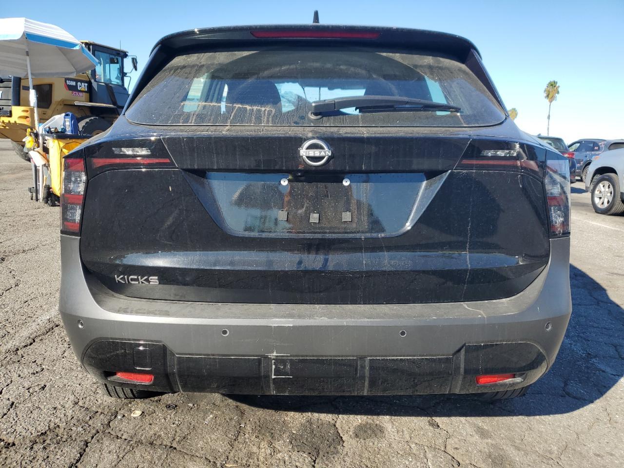 2025 Nissan Kicks S - Фото 6