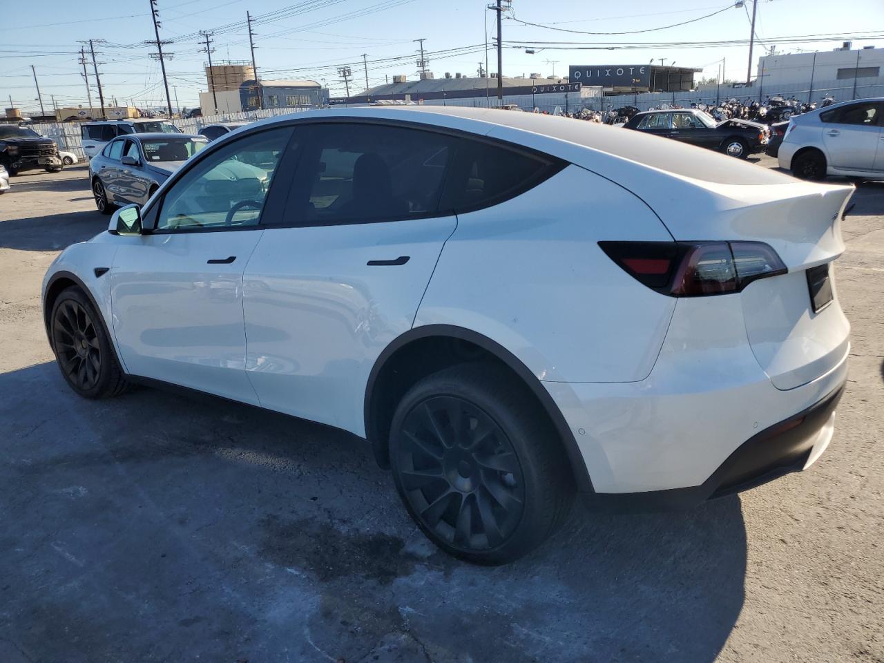 2022 Tesla Model Y - Фото 2