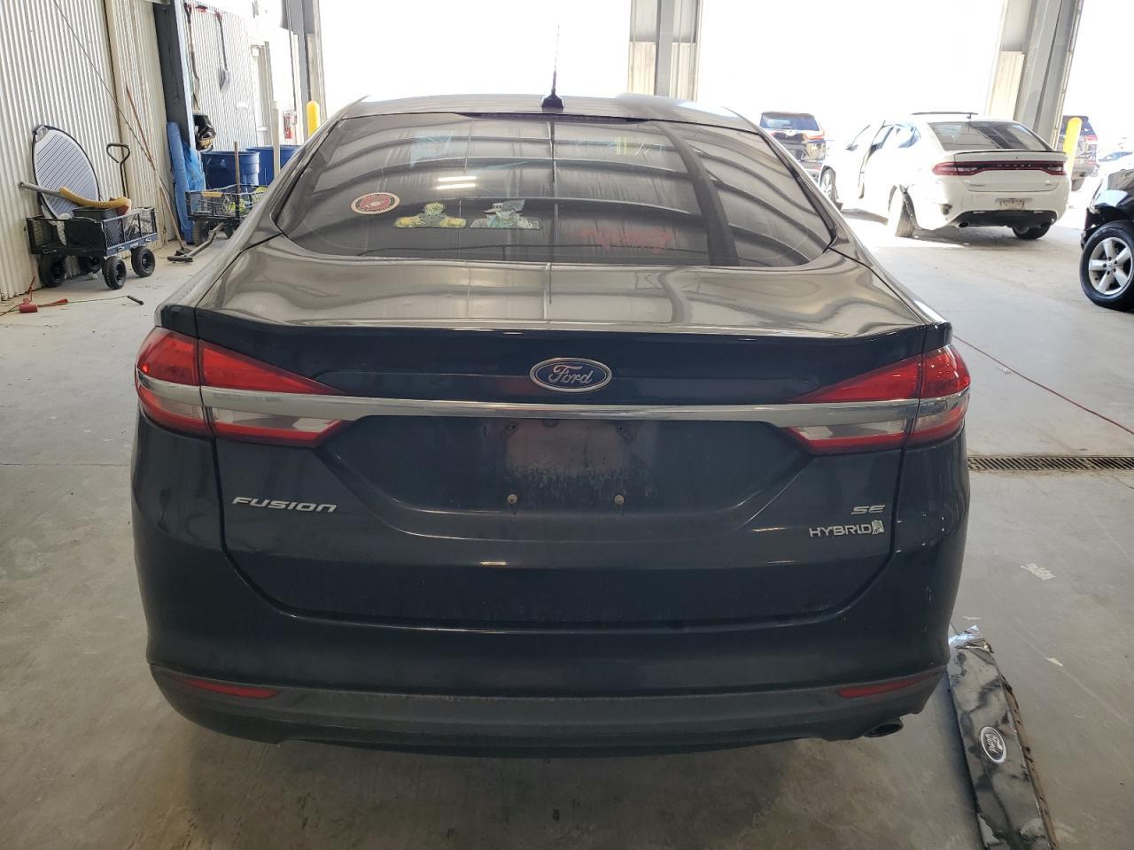 2017 Ford Fusion Se Hybrid - Image 6