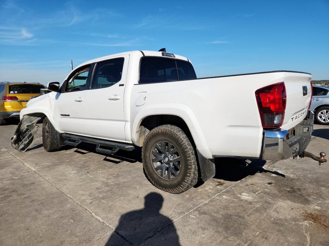 2023 Toyota Tacoma Double Cab - Image 2