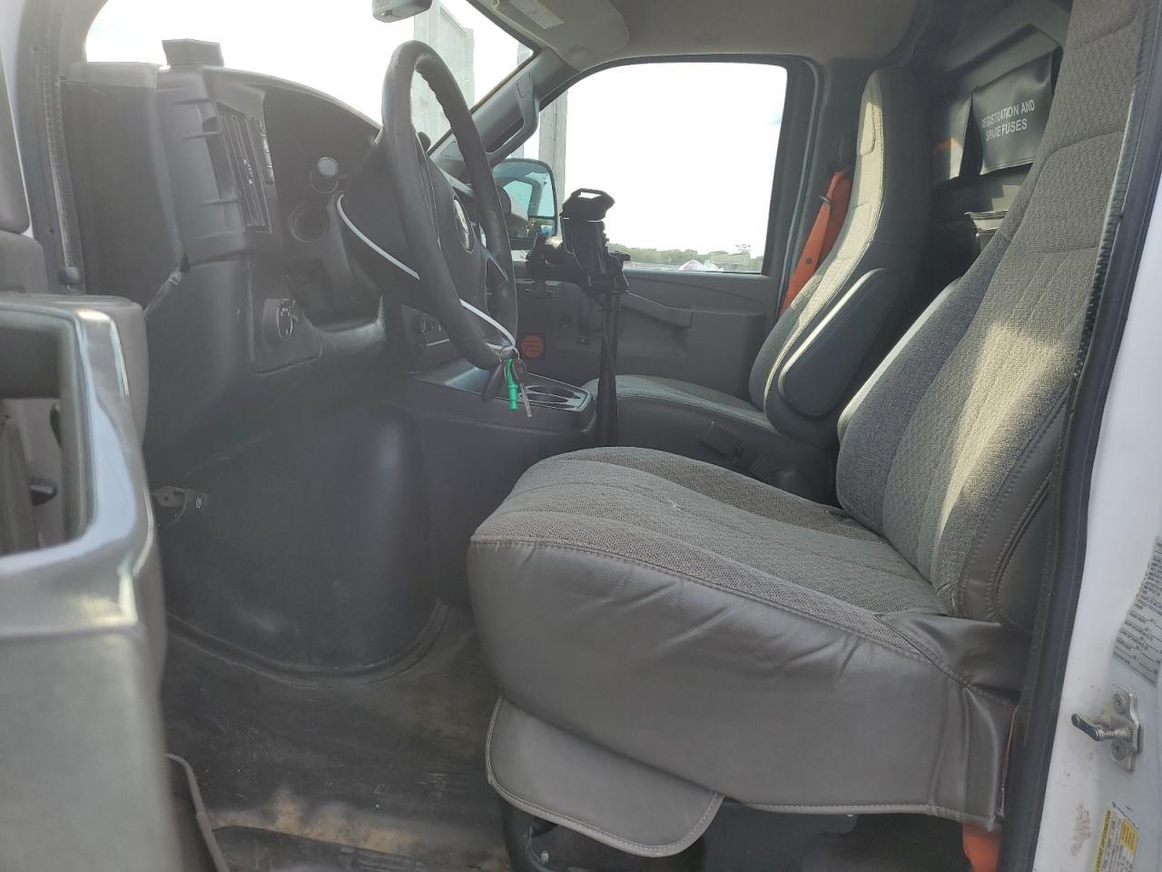 2019 Chevrolet Express G2500 - Фото 7