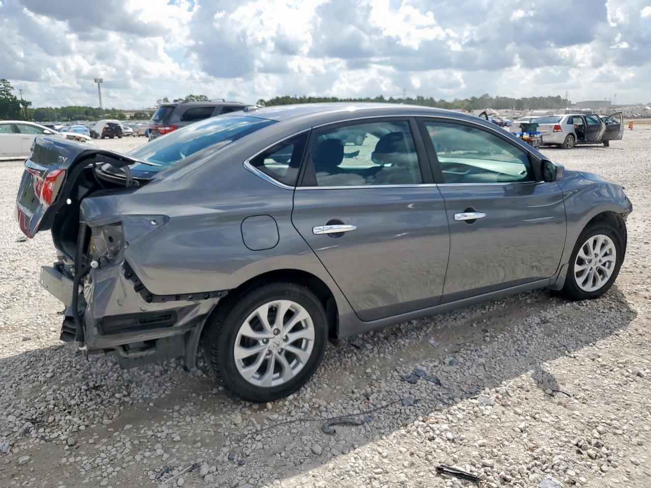 2019 Nissan Sentra Sv - Image 3