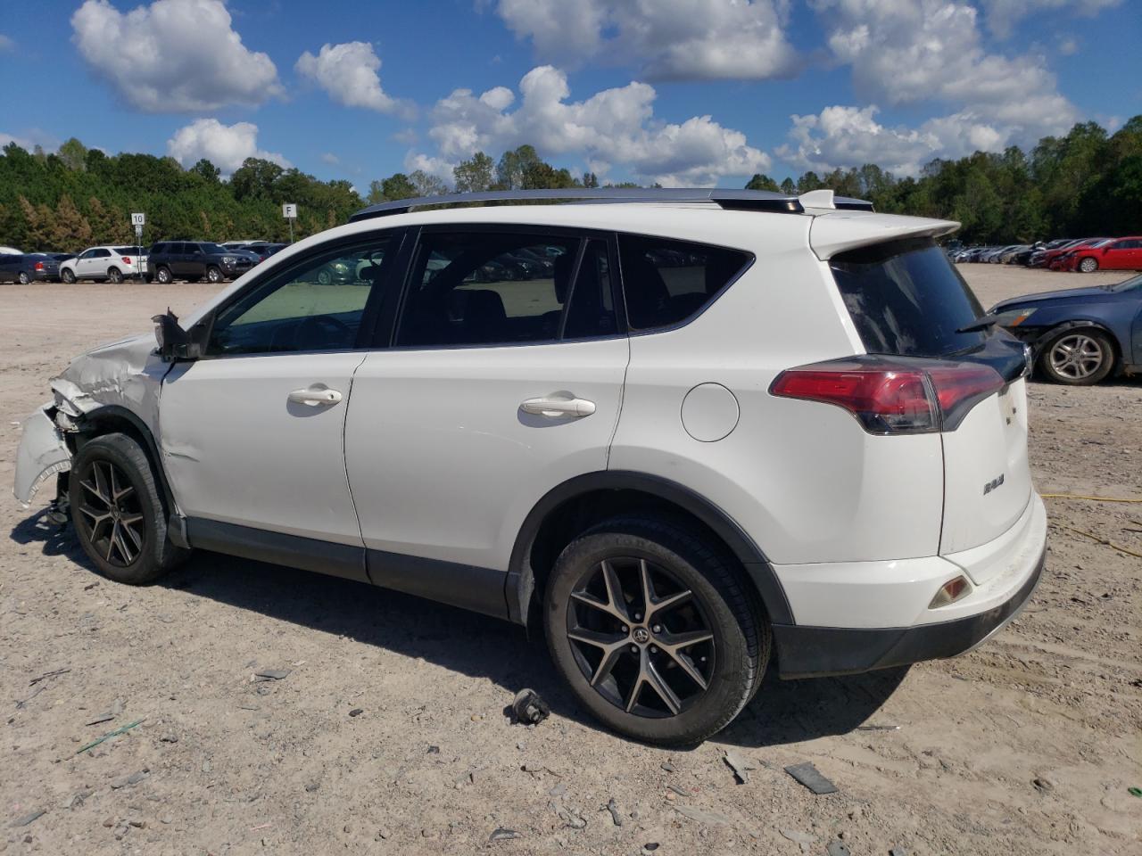 2016 Toyota Rav4 Se - Image 2