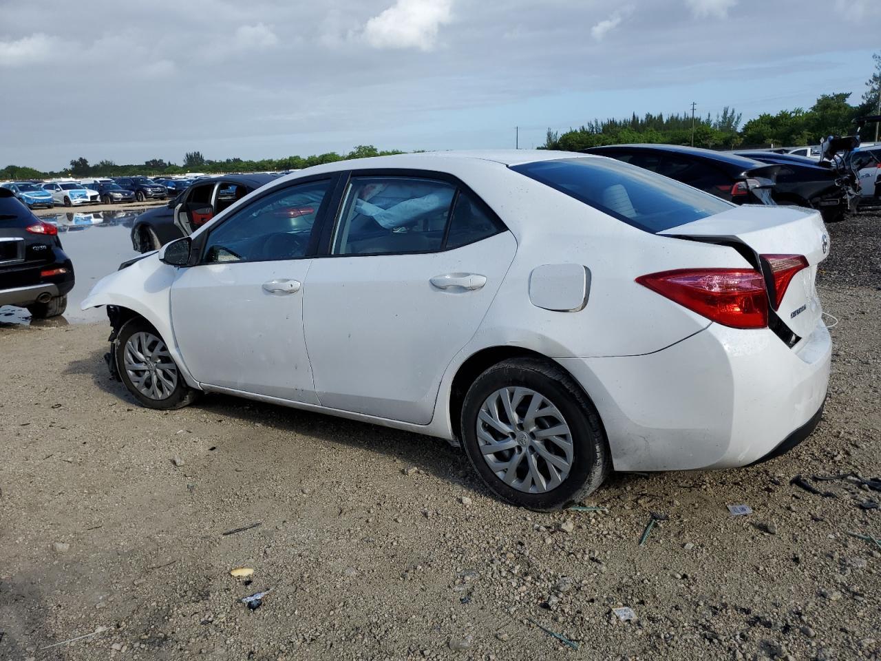 2019 Toyota Corolla L - Image 2