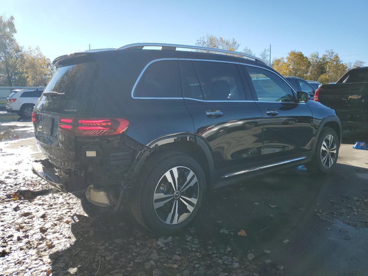 2025 Mercedes-Benz Glb 250 4Matic - Image 3