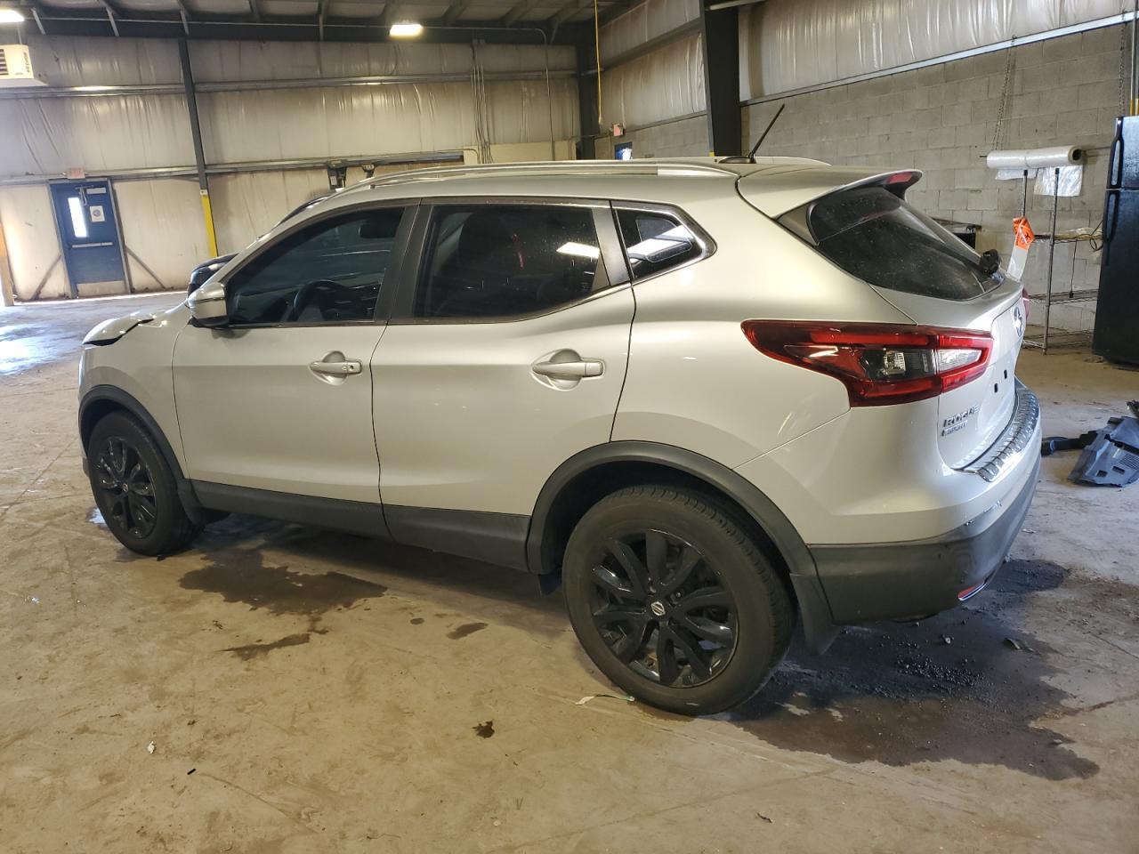 2020 Nissan Rogue Sport S - Фото 2