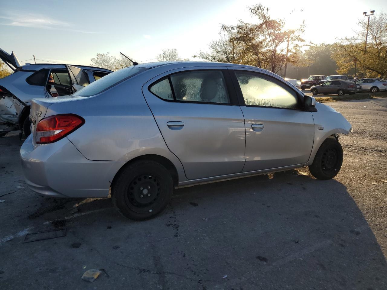 2017 Mitsubishi Mirage G4 Es - Фото 3