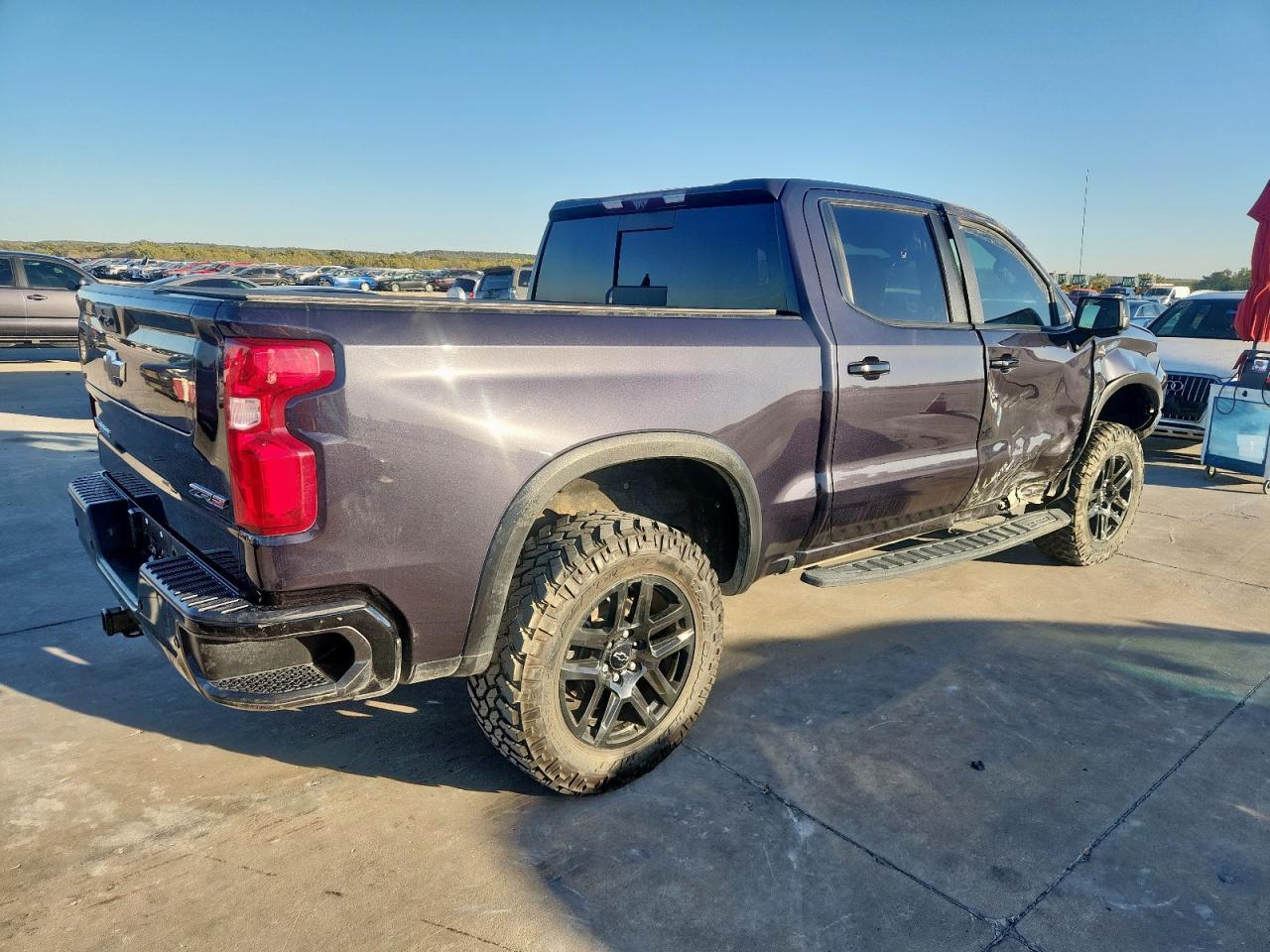 2022 Chevrolet Silverado K1500 Zr2 - Фото 3