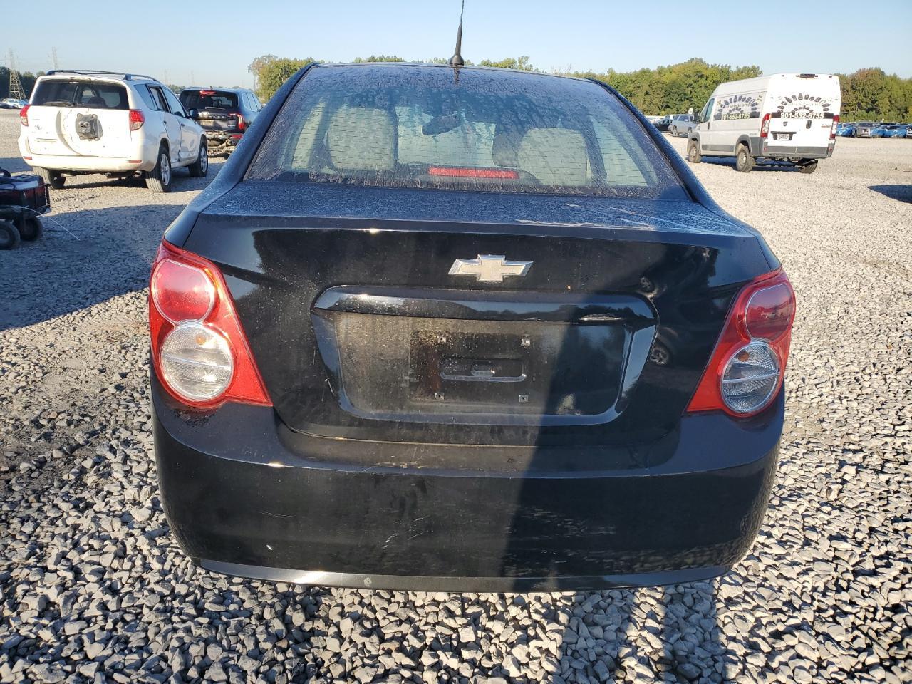 2012 Chevrolet Sonic Ls - Image 6