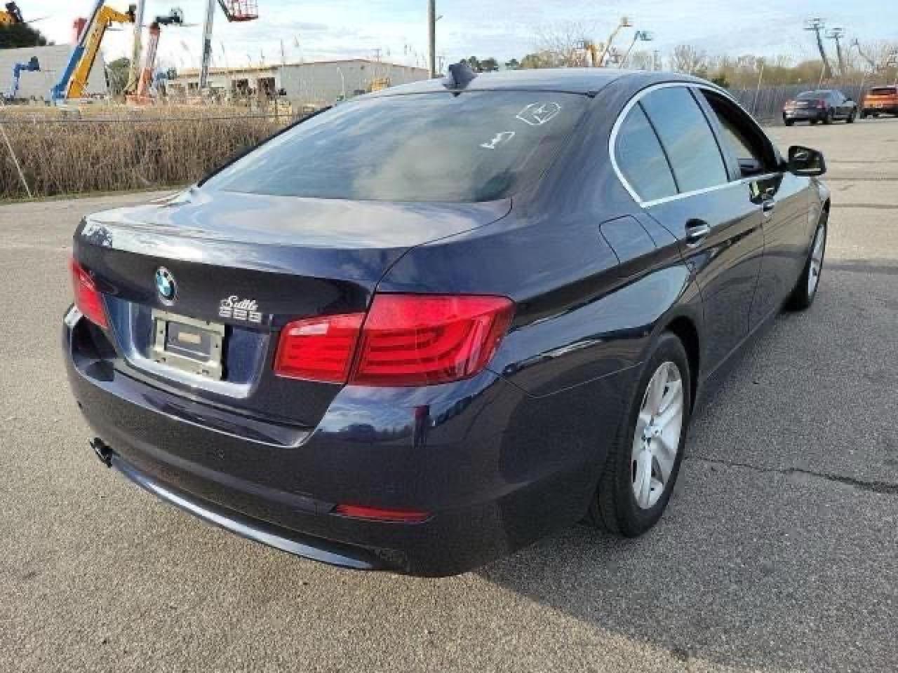 2011 BMW 528 I - Фото 4