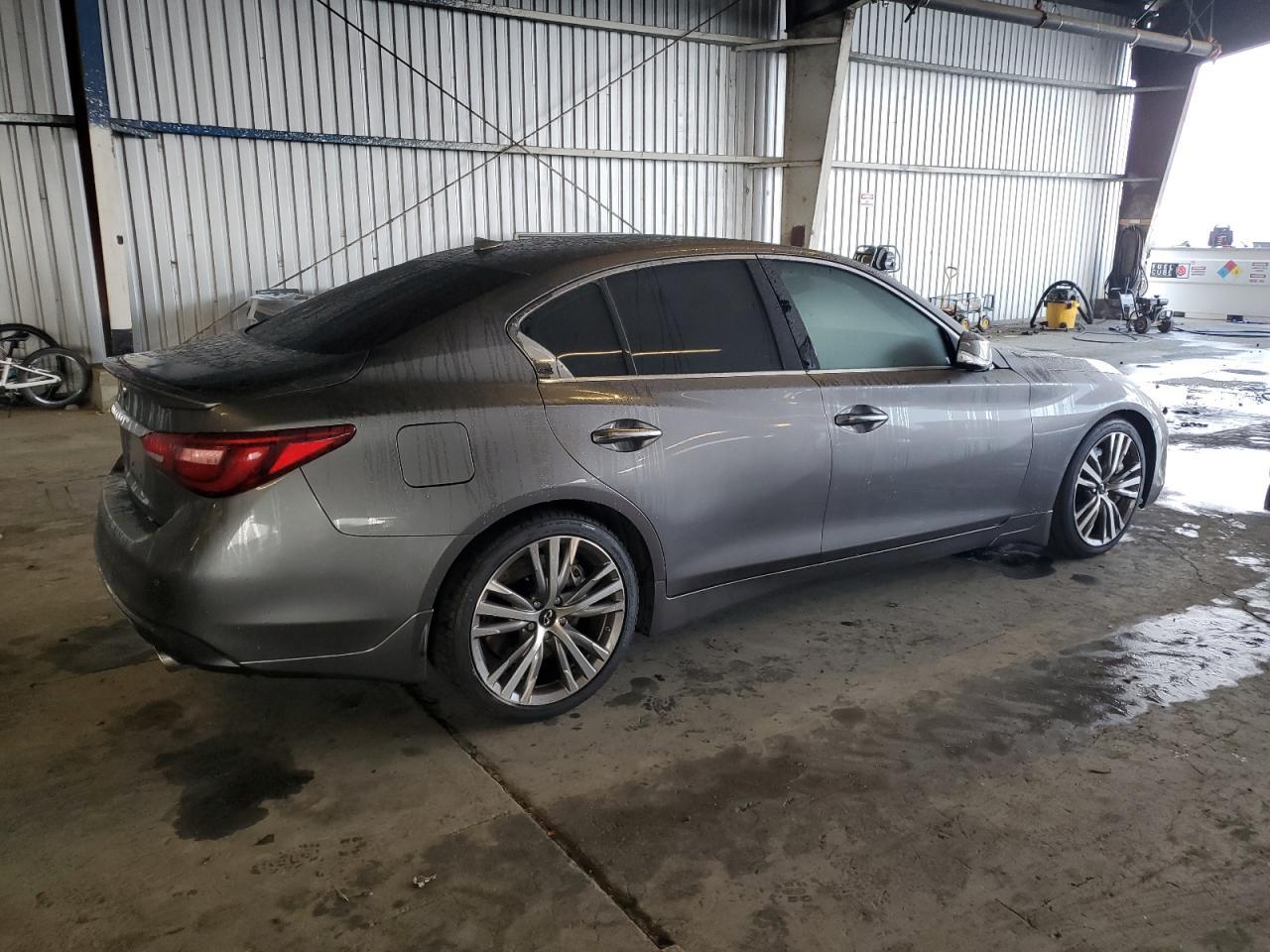 2019 Infiniti Q50 Luxe - Фото 3