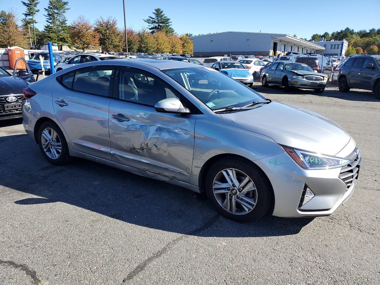 2020 Hyundai Elantra Sel - Фото 4