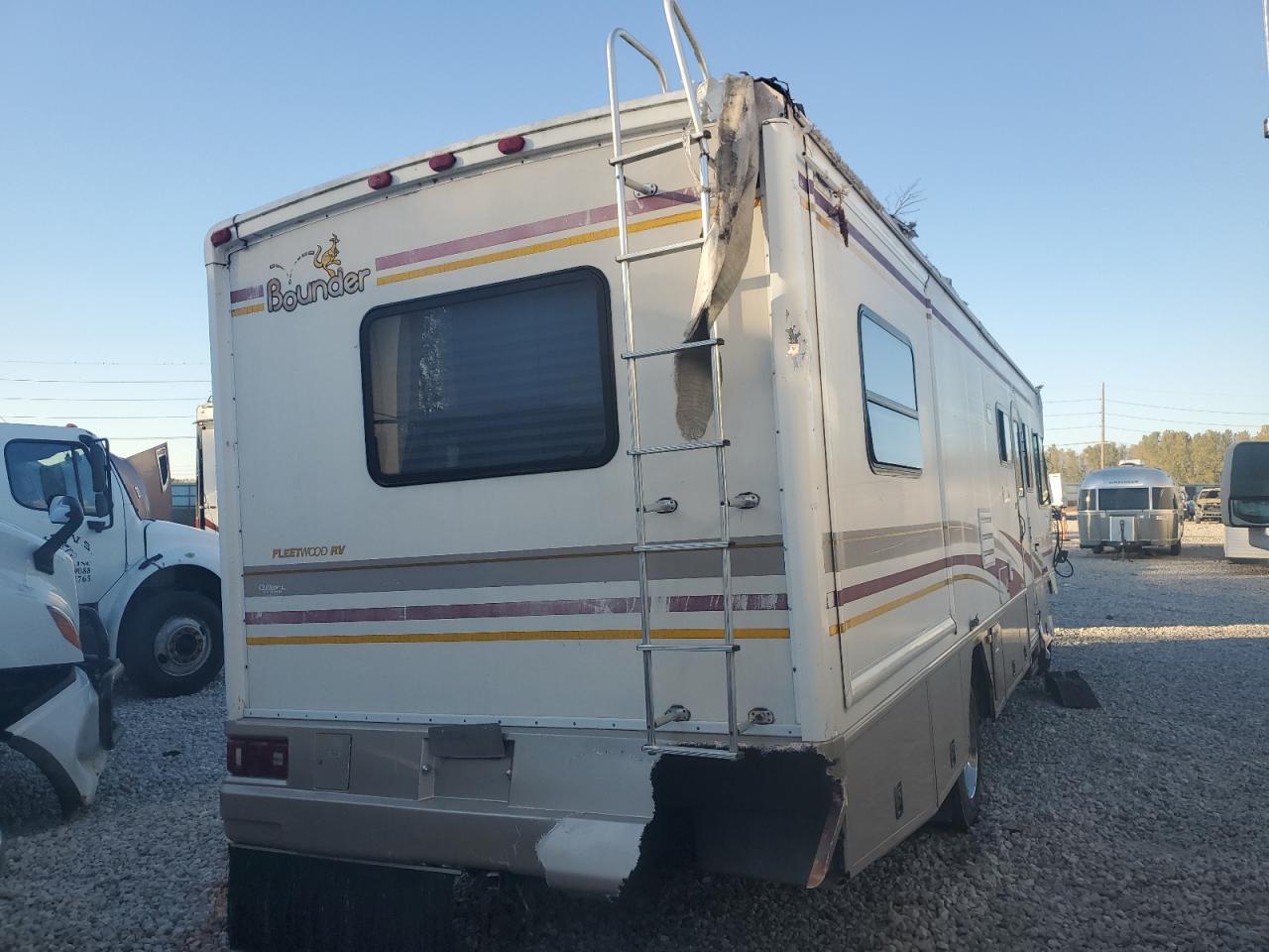2002 Ford Motorhome Chassis Revcreational Vehicle - Image 4