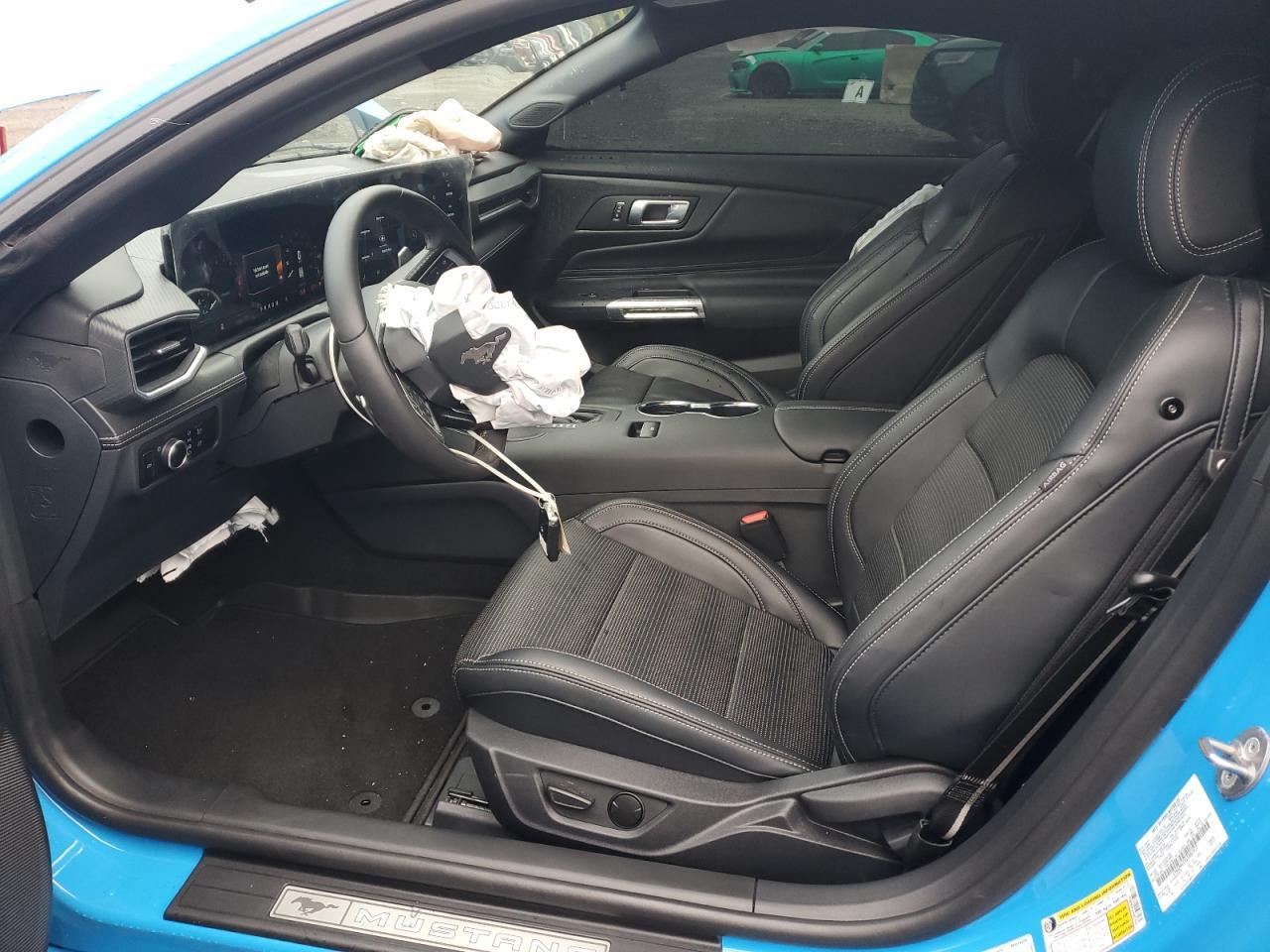 2025 Ford Mustang Gt - Фото 7