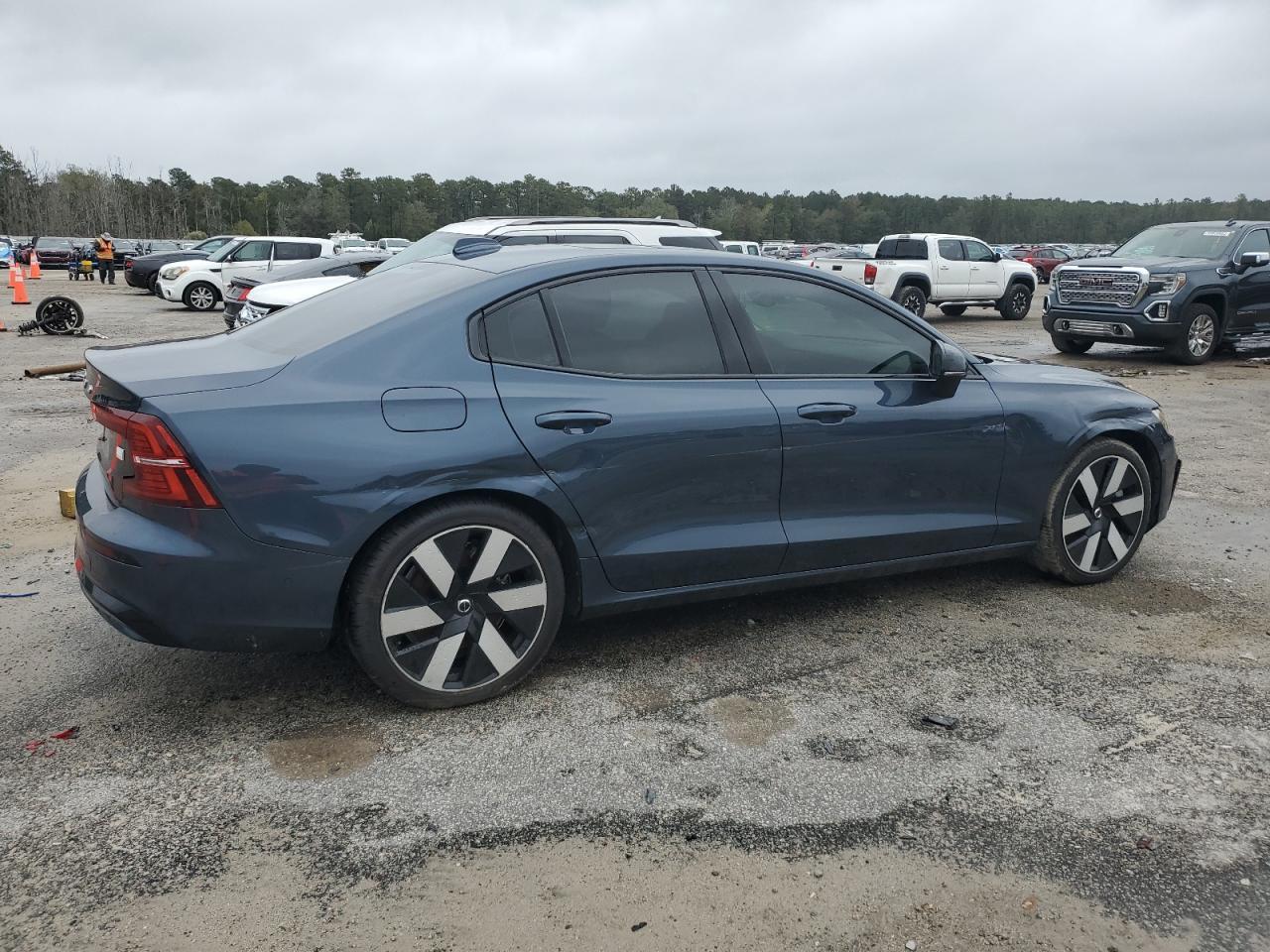 2024 Volvo S60 Plus - Фото 3