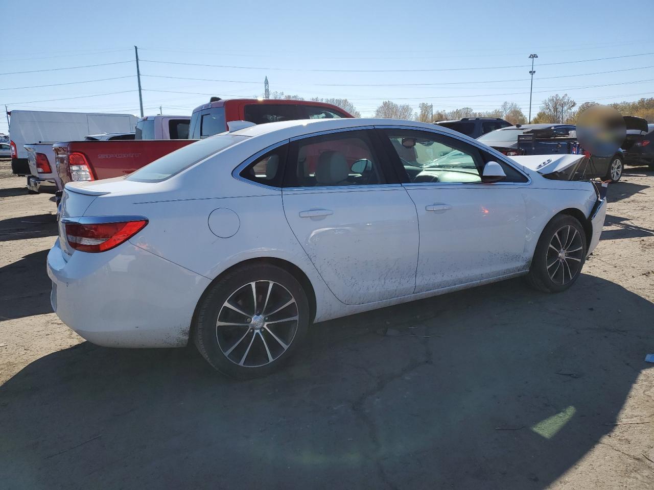 2016 Buick Verano Sport Touring - Image 3
