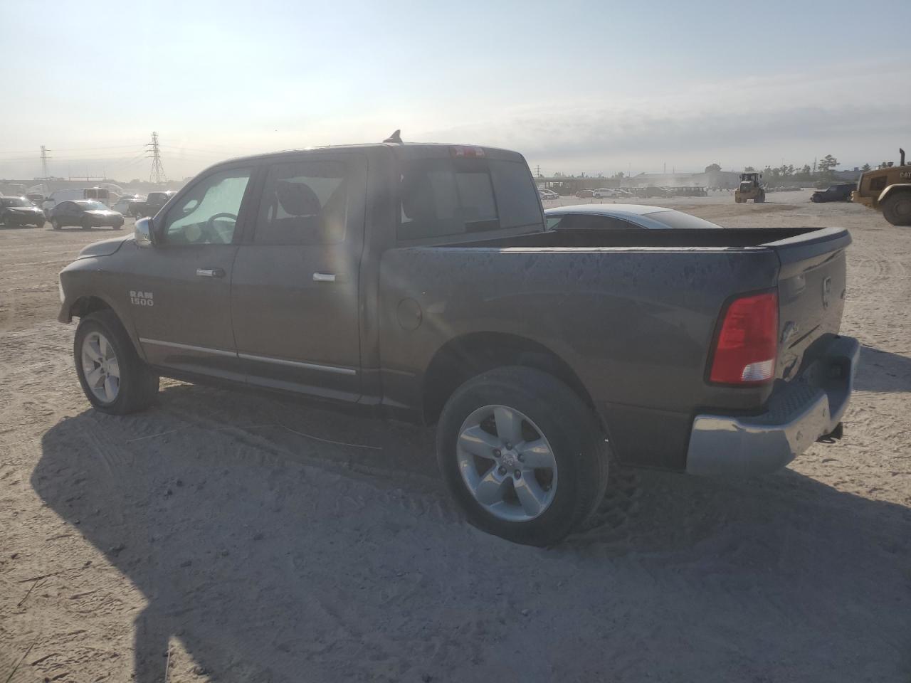 2017 Ram 1500 Slt - Фото 2