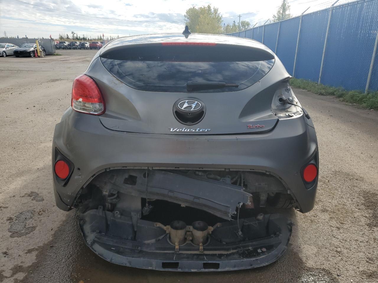 2015 Hyundai Veloster Turbo - Фото 6