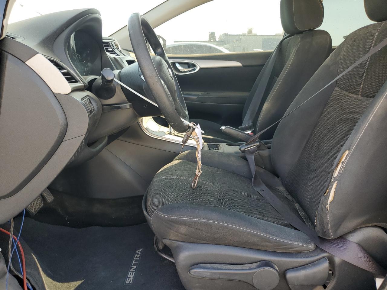 2015 Nissan Sentra S - Image 7