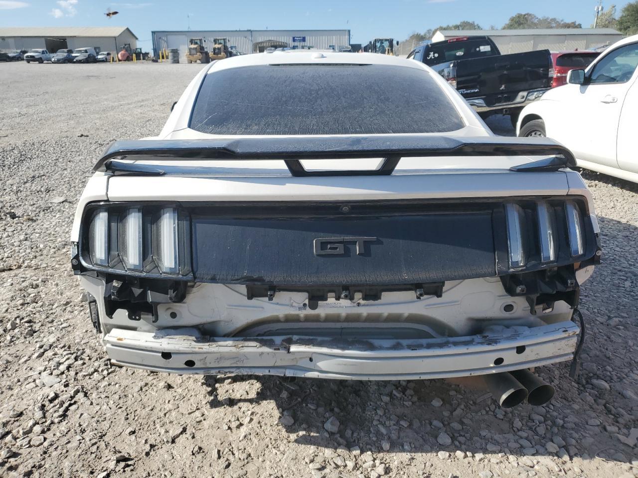 2017 Ford Mustang Gt - Image 6