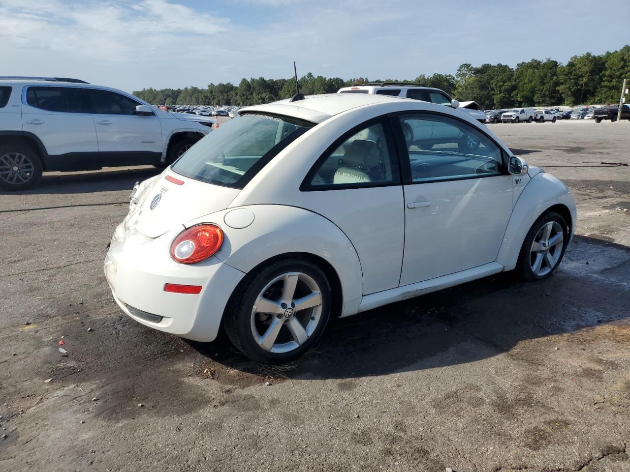 2008 Volkswagen New Beetle Triple White - Фото 3
