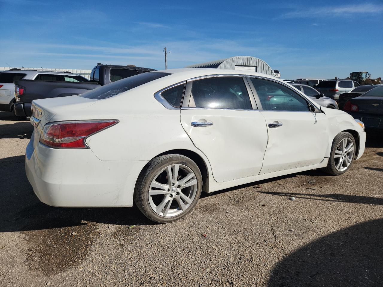2015 Nissan Altima 2.5 - Image 3
